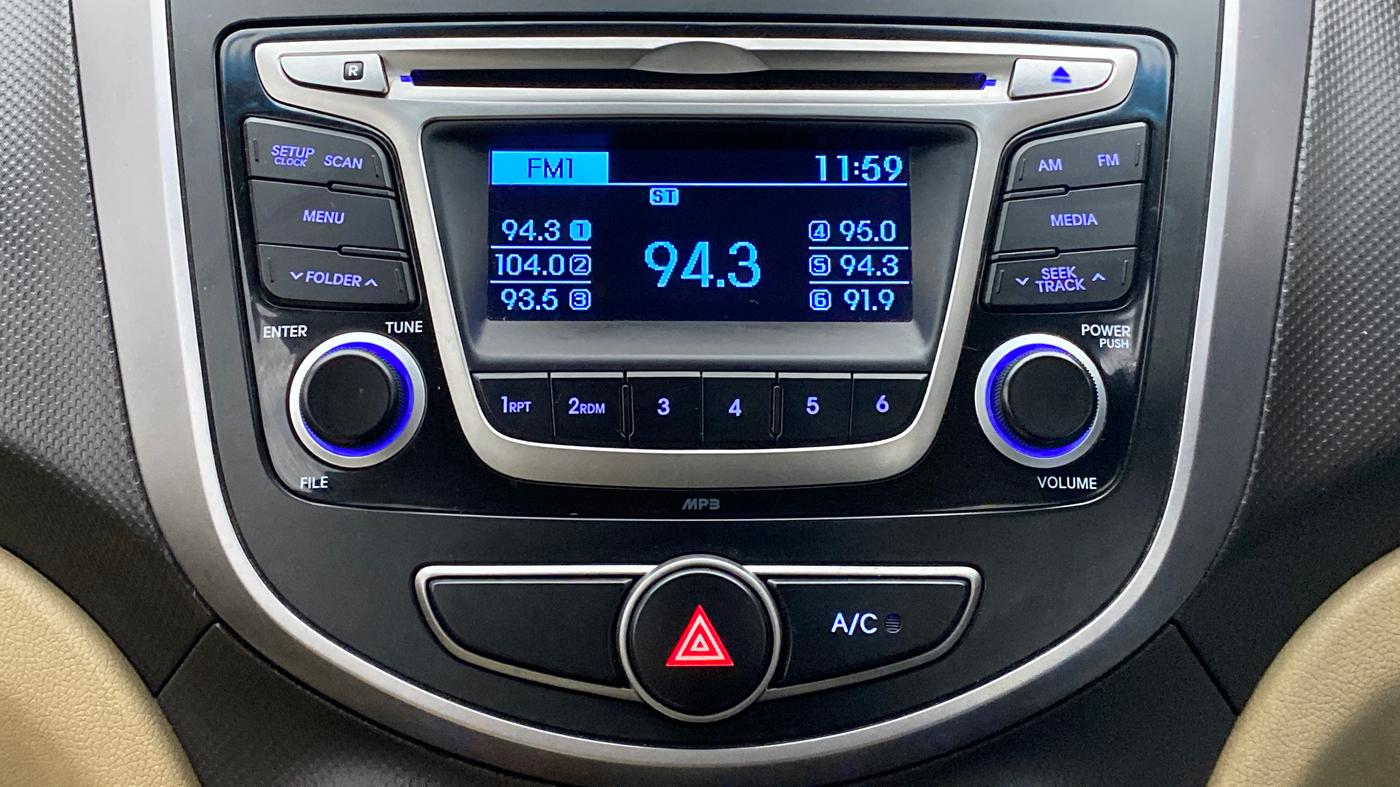 2015 Hyundai Verna FLUIDIC 1.4 VTVT, Petrol, Manual, 23,625 km, Infotainment System