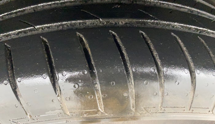 2019 Hyundai VENUE SX 1.0 TURBO, Petrol, Manual, 50,369 km, Left Front Tyre Tread