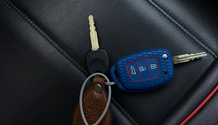 2019 Hyundai VENUE SX 1.0 TURBO, Petrol, Manual, 50,369 km, Key Close Up