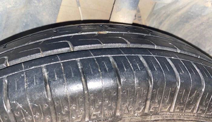 2022 Tata ALTROZ XE PLUS DIESEL, Diesel, Manual, 48,820 km, Right Front Tyre Tread