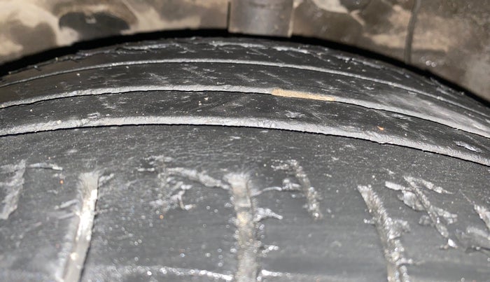 2021 Hyundai Creta SX (O) AT 1.5 DIESEL, Diesel, Automatic, 94,012 km, Left Front Tyre Tread