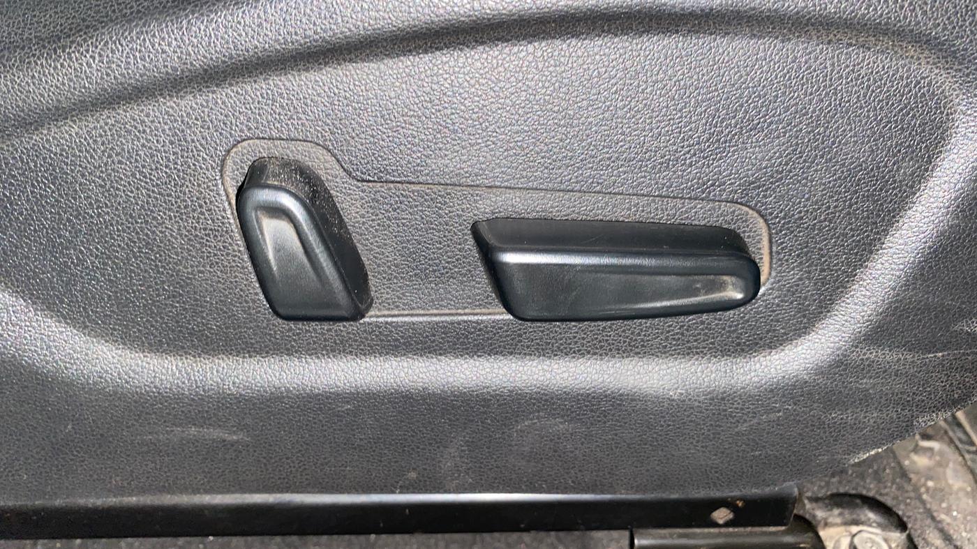 2021 Hyundai Creta SX (O) AT 1.5 DIESEL, Diesel, Automatic, 94,012 km, Driver Side Adjustment Panel