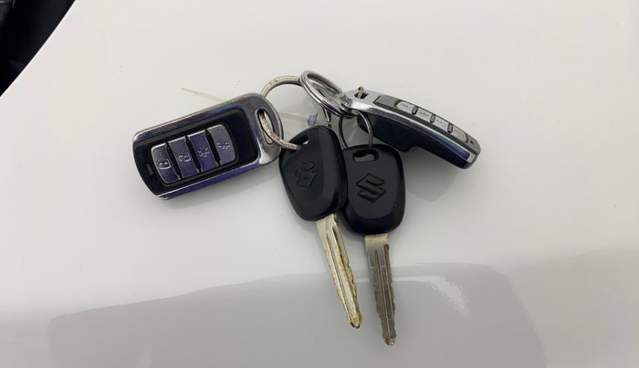 2016 Maruti Alto 800 LXI, Petrol, Manual, 61,741 km, Key Close Up