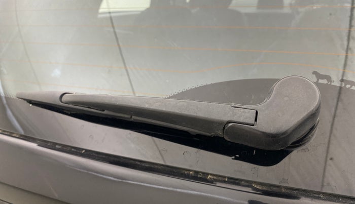 2022 Tata NEXON XZA PLUS (PREMIUM) PETROL DARK EDITION, Petrol, Automatic, 67,427 km, Rear Wiper