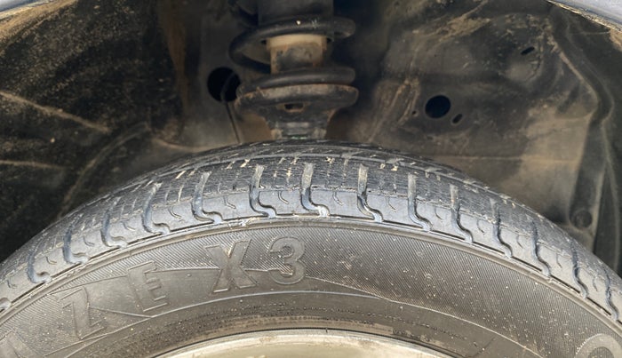 2014 Maruti Wagon R 1.0 LXI, Petrol, Manual, 52,045 km, Right Front Tyre Tread