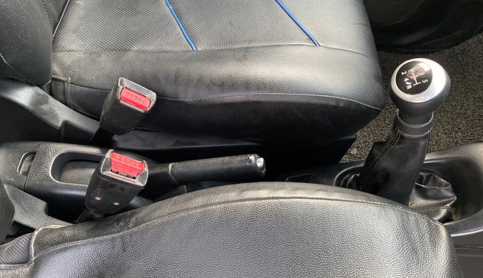 2014 Maruti Wagon R 1.0 LXI, Petrol, Manual, 52,045 km, Gear Lever