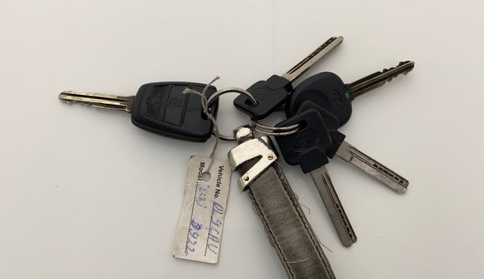 2016 Hyundai Grand i10 MAGNA 1.2 KAPPA VTVT, Petrol, Manual, 46,008 km, Key Close Up