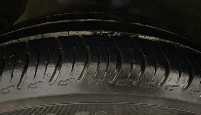 2016 Hyundai Grand i10 MAGNA 1.2 KAPPA VTVT, Petrol, Manual, 46,008 km, Left Front Tyre Tread