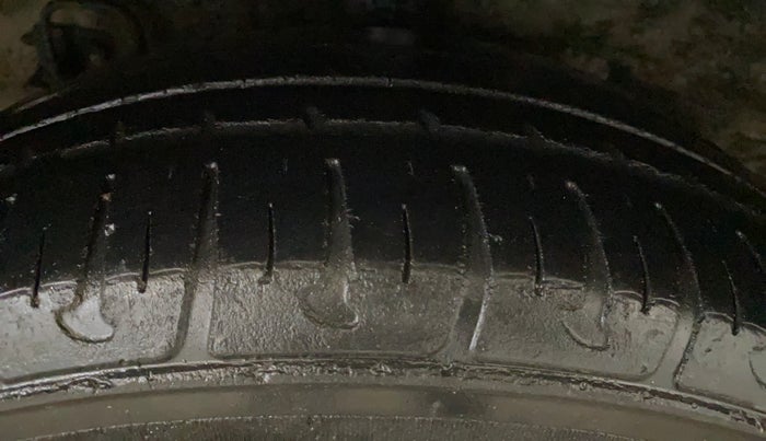 2016 Hyundai Grand i10 MAGNA 1.2 KAPPA VTVT, Petrol, Manual, 46,008 km, Right Rear Tyre Tread