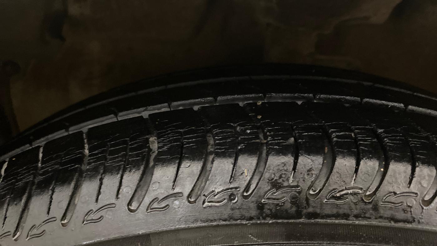 2015 Maruti Celerio VXI AMT, Petrol, Automatic, 81,520 km, Left Front Tyre Tread