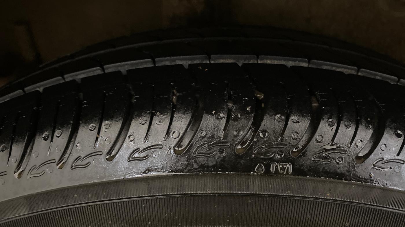 2015 Maruti Celerio VXI AMT, Petrol, Automatic, 81,520 km, Right Rear Tyre Tread