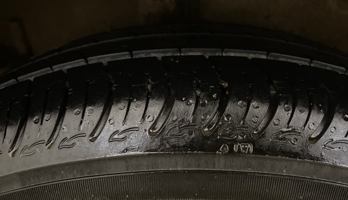 2015 Maruti Celerio VXI AMT, Petrol, Automatic, 81,520 km, Right Rear Tyre Tread