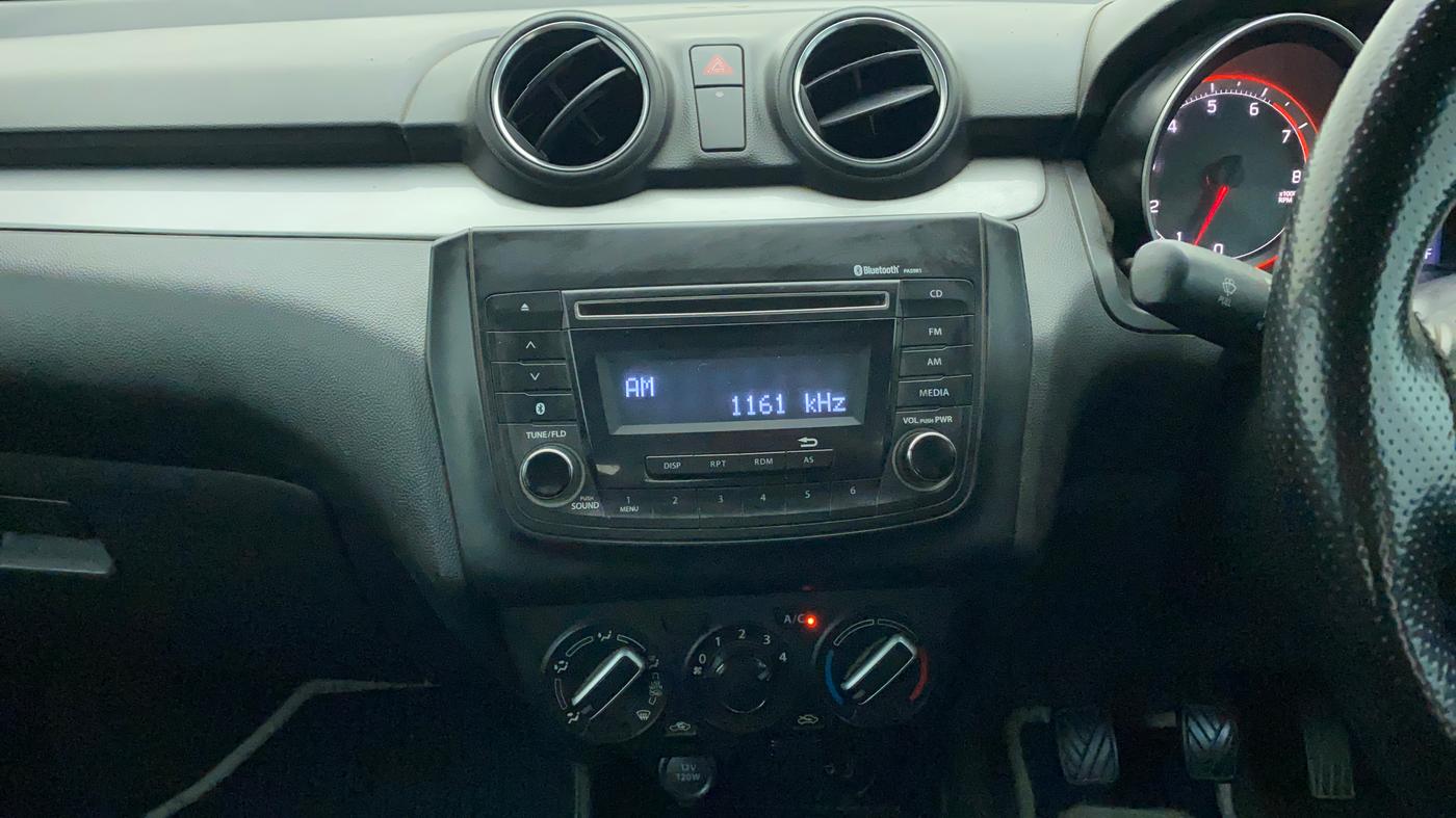 2019 Maruti Swift VXI, Petrol, Manual, 32,501 km, Air Conditioner