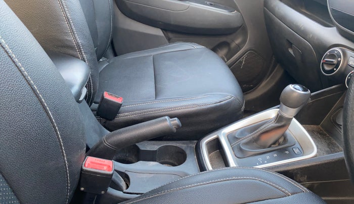 2020 Hyundai VENUE S 1.0 TURBO DCT, Petrol, Automatic, 39,903 km, Gear Lever