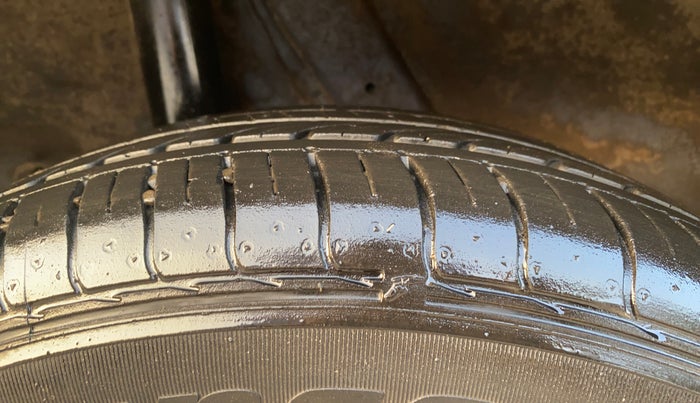 2020 Hyundai VENUE S 1.0 TURBO DCT, Petrol, Automatic, 39,903 km, Right Rear Tyre Tread