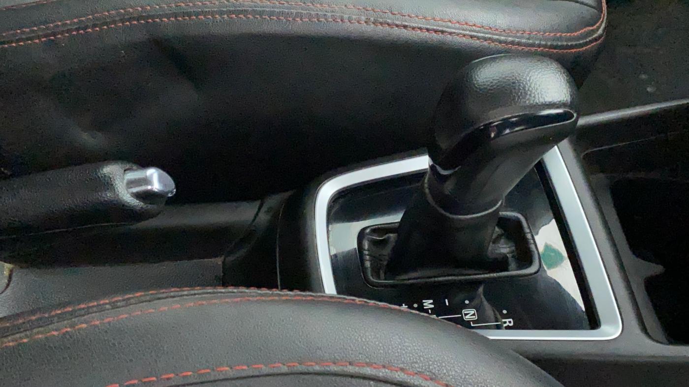 2018 Maruti Swift VXI AMT, Petrol, Automatic, 41,628 km, Gear Lever