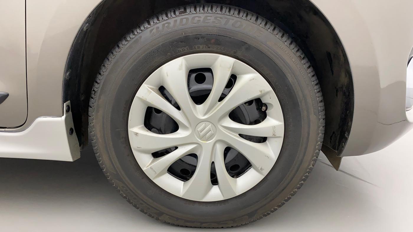 2018 Maruti Swift VXI AMT, Petrol, Automatic, 41,628 km, Right Front Wheel