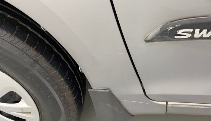 2015 Maruti Swift VXI, Petrol, Manual, 31,823 km, Left fender - Minor scratches