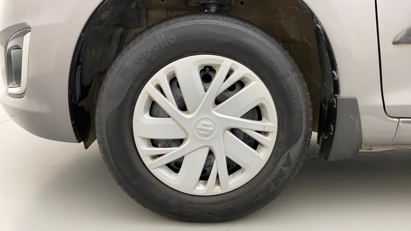 2015 Maruti Swift VXI, Petrol, Manual, 31,823 km, Left Front Wheel