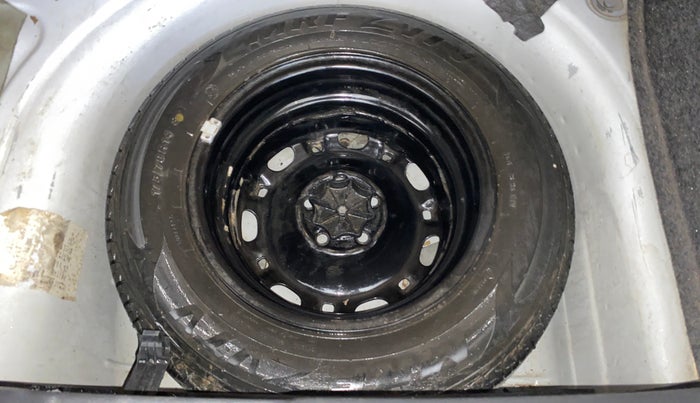 2017 Volkswagen Polo COMFORTLINE 1.2L, Petrol, Manual, 53,815 km, Spare Tyre