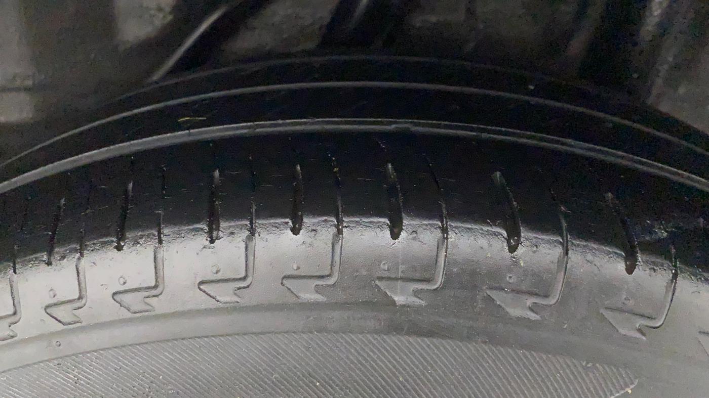 2015 Honda Amaze 1.2L I-VTEC S, Petrol, Manual, 78,011 km, Left Rear Tyre Tread