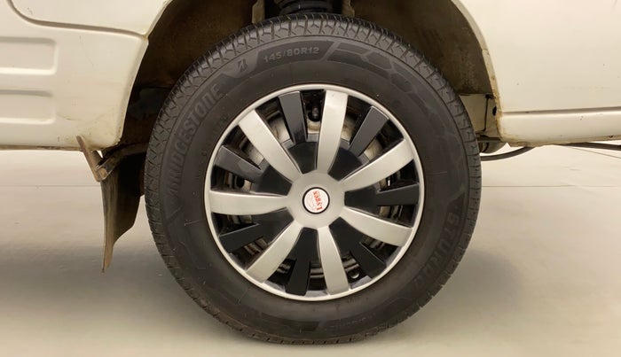 2017 Maruti OMNI E 8 STR, Petrol, Manual, 47,095 km, Right Front Wheel