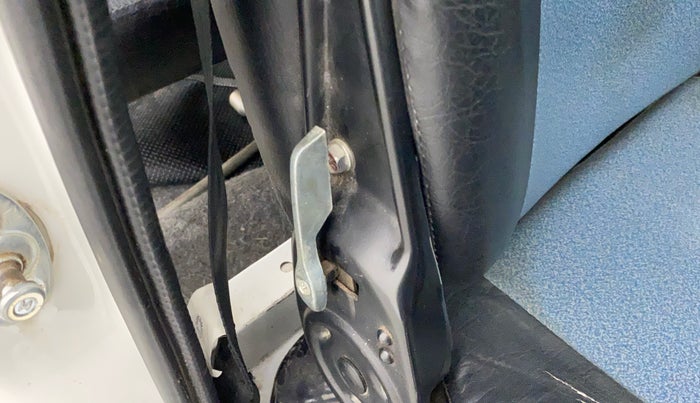 2017 Maruti OMNI E 8 STR, Petrol, Manual, 47,095 km, Driver Side Adjustment Panel