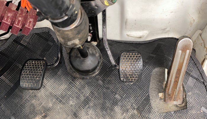 2017 Maruti OMNI E 8 STR, Petrol, Manual, 47,095 km, Pedals