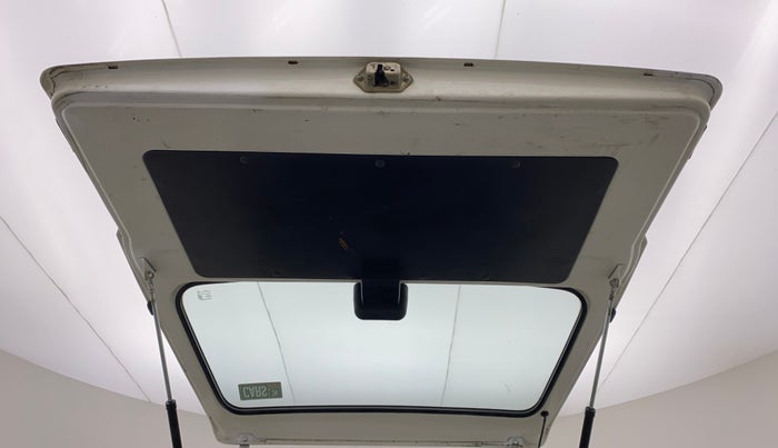 2017 Maruti OMNI E 8 STR, Petrol, Manual, 47,095 km, Boot Door Open