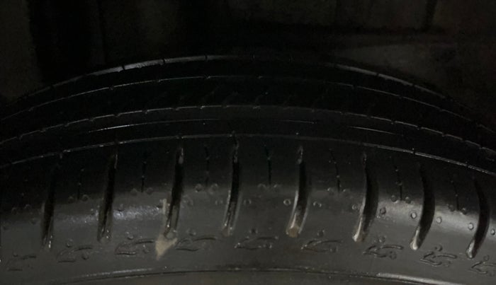 2017 Maruti Dzire LXI, Petrol, Manual, 46,548 km, Right Rear Tyre Tread