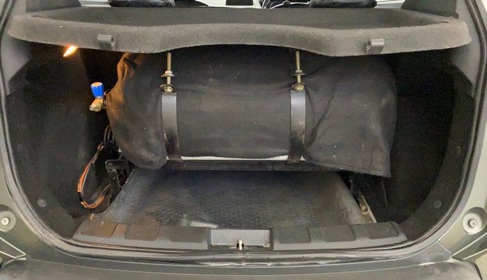 2021 Tata NEXON XZ PLUS (O) PETROL, CNG, Manual, 35,386 km, Boot Inside