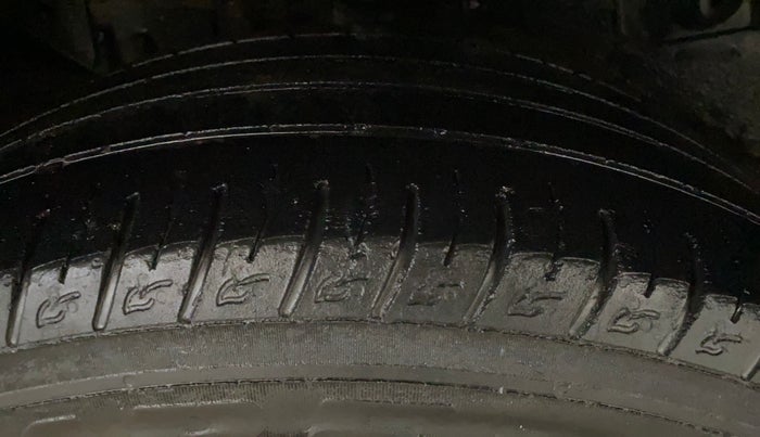 2021 Tata NEXON XZ PLUS (O) PETROL, CNG, Manual, 35,386 km, Right Rear Tyre Tread