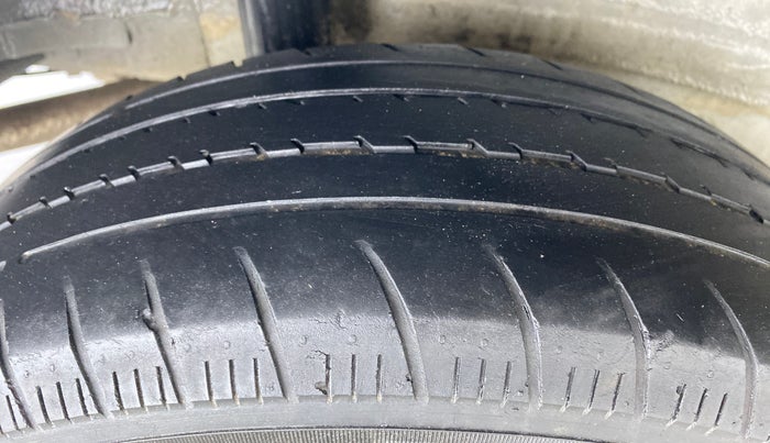 2018 Honda Amaze 1.2L I-VTEC S, Petrol, Manual, 52,212 km, Right Rear Tyre Tread