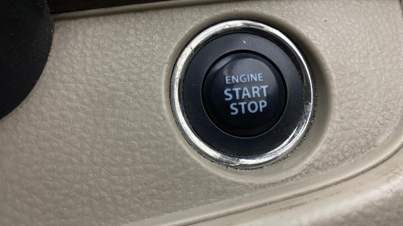 2015 Maruti Swift Dzire ZXI, Petrol, Manual, 64,108 km, Keyless Start/ Stop Button