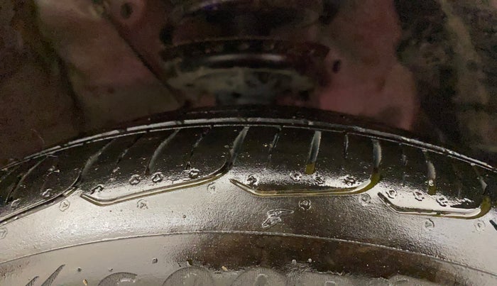 2019 Hyundai Elite i20 ASTA (O) CVT, Petrol, Automatic, 53,657 km, Right Front Tyre Tread