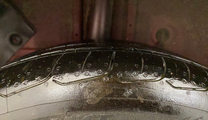 2019 Hyundai Elite i20 ASTA (O) CVT, Petrol, Automatic, 53,657 km, Right Rear Tyre Tread