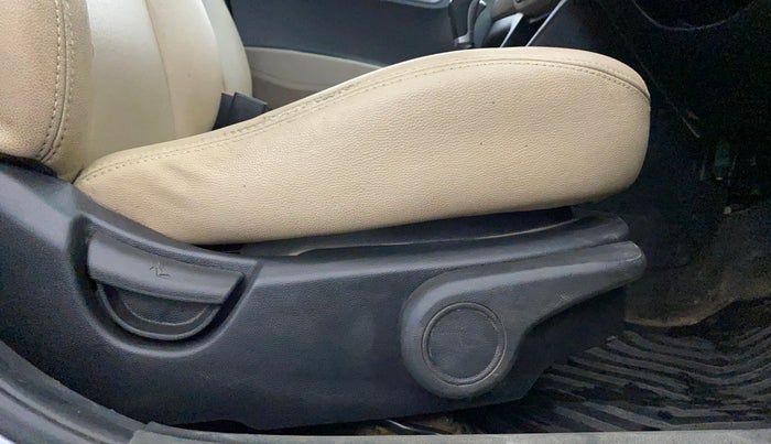 2016 Hyundai Grand i10 ASTA (O) AT 1.2 KAPPA VTVT, Petrol, Automatic, 54,008 km, Driver Side Adjustment Panel