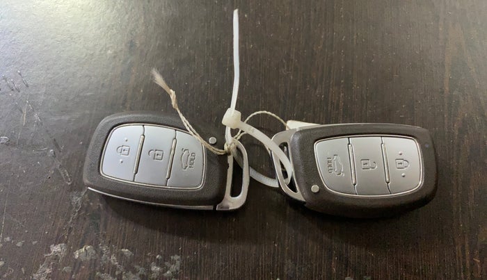 2016 Hyundai Grand i10 ASTA (O) AT 1.2 KAPPA VTVT, Petrol, Automatic, 54,008 km, Key Close Up