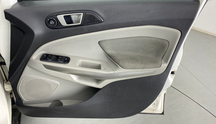 2015 Ford Ecosport TITANIUM 1.5L PETROL AT, Petrol, Automatic, 81,589 km, Driver Side Door Panels Control