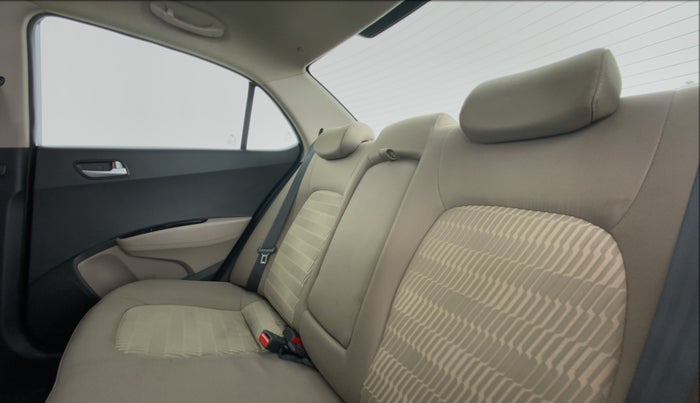 2018 Hyundai Xcent SX 1.2, CNG, Manual, 40,249 km, Right Side Rear Door Cabin