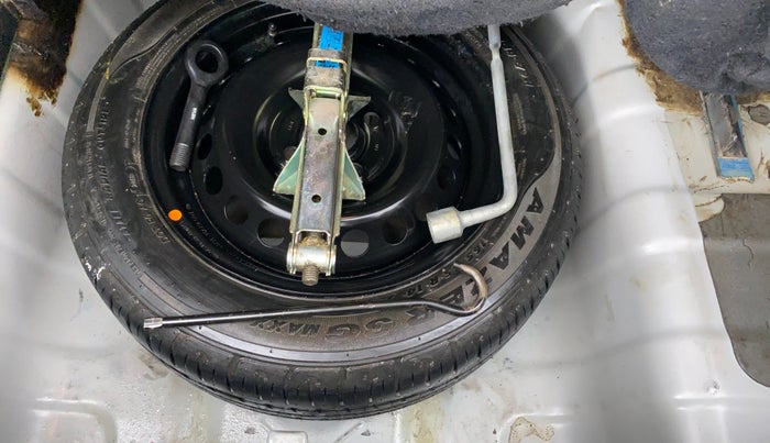 2018 Hyundai Xcent SX 1.2, CNG, Manual, 40,249 km, Spare Tyre