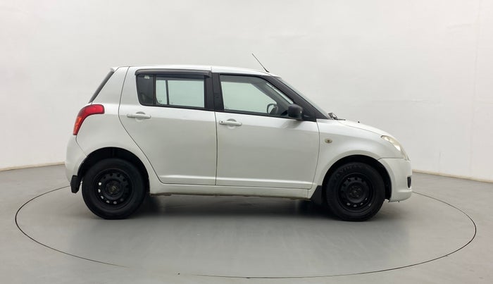 2011 Maruti Swift VXI, Petrol, Manual, 68,239 km, Right Side View