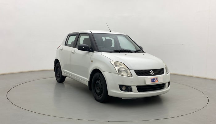 2011 Maruti Swift VXI, Petrol, Manual, 68,239 km, Right Front Diagonal