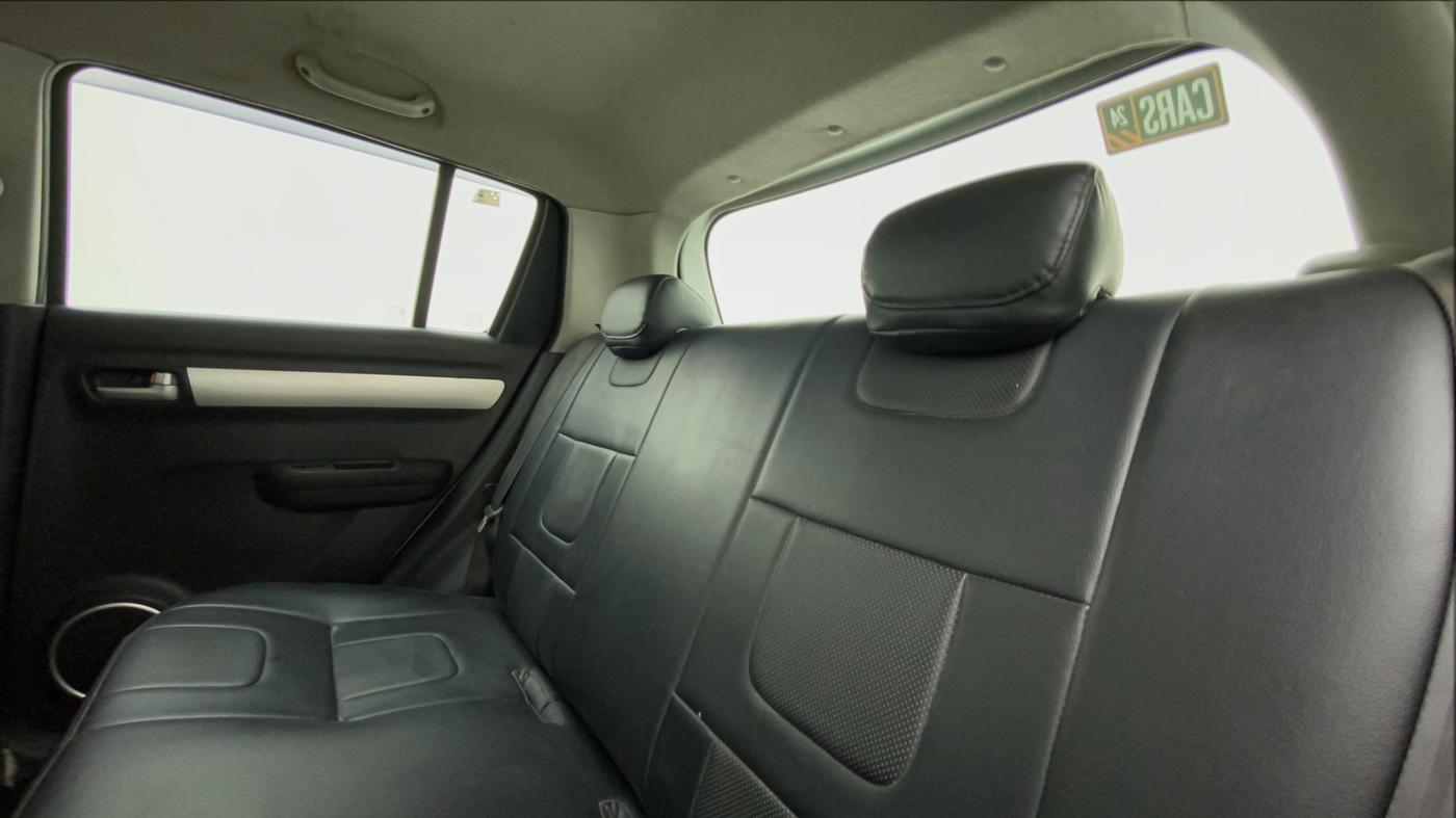 2011 Maruti Swift VXI, Petrol, Manual, 68,239 km, Right Side Rear Door Cabin