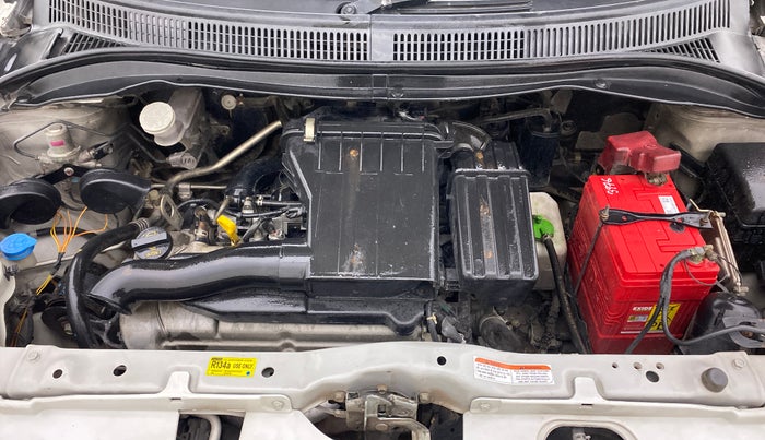 2011 Maruti Swift VXI, Petrol, Manual, 68,239 km, Open Bonet