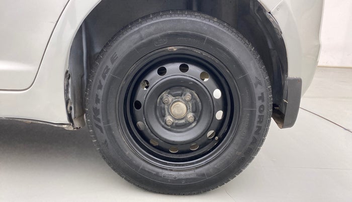2011 Maruti Swift VXI, Petrol, Manual, 68,239 km, Left Rear Wheel