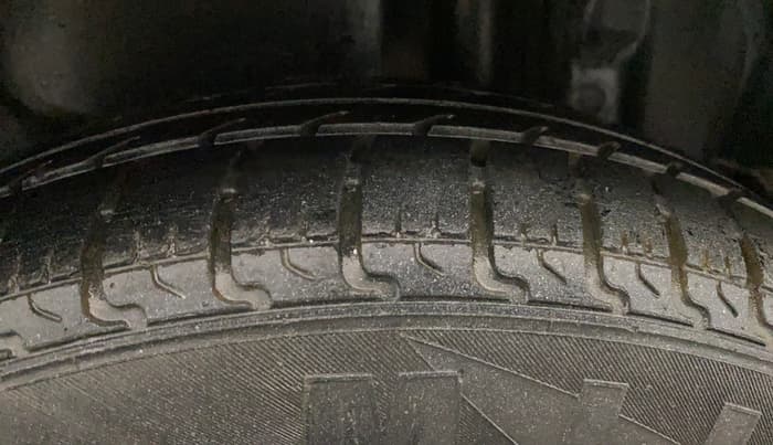 2012 Maruti Swift Dzire VXI, Petrol, Manual, 58,379 km, Left Rear Tyre Tread