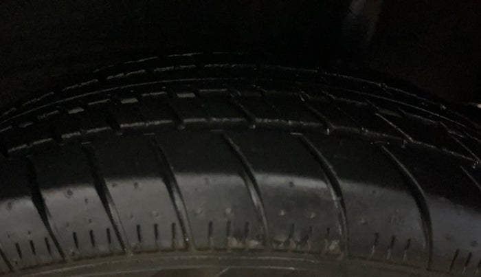 2019 Maruti New Wagon-R LXI CNG (O) 1.0, CNG, Manual, 14,483 km, Left Rear Tyre Tread