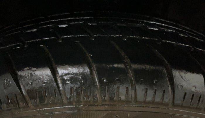 2019 Maruti New Wagon-R LXI CNG (O) 1.0, CNG, Manual, 14,483 km, Right Front Tyre Tread