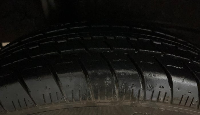 2019 Maruti New Wagon-R LXI CNG (O) 1.0, CNG, Manual, 14,483 km, Right Rear Tyre Tread